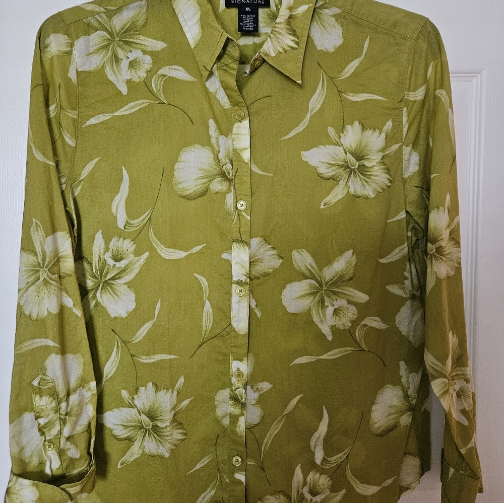 JONES NEW YORK SIGNATURE - XL - OLIVE GREEN BUTTON DOWN SHIRT